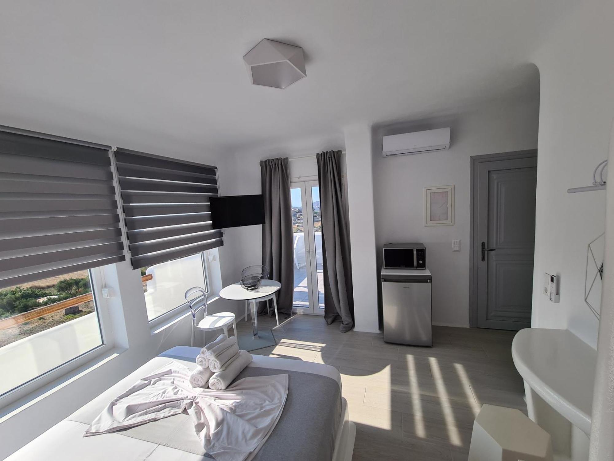 Ariadne'S Crown Luxury Suites With Private Pool Vivlos Экстерьер фото