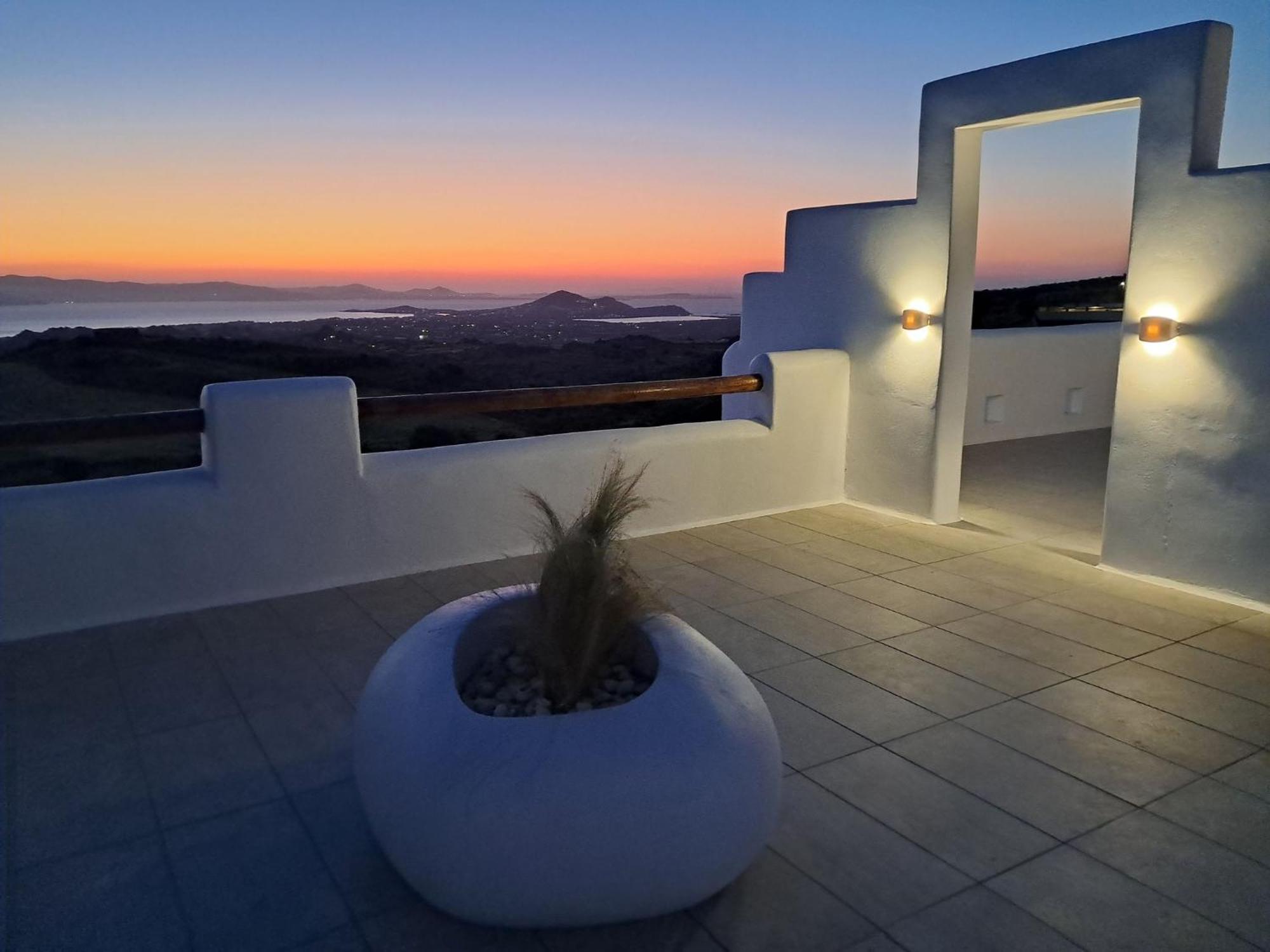 Ariadne'S Crown Luxury Suites With Private Pool Vivlos Экстерьер фото
