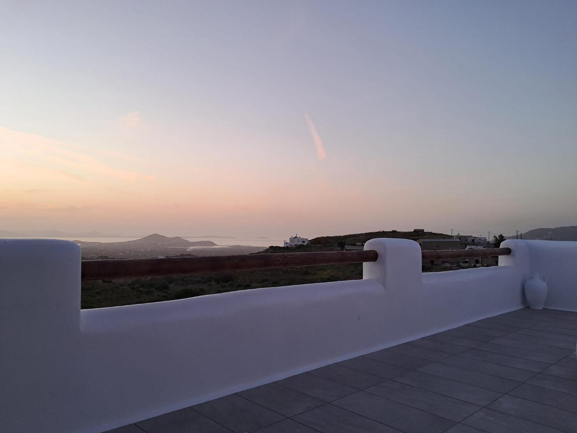 Ariadne'S Crown Luxury Suites With Private Pool Vivlos Экстерьер фото
